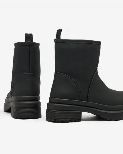 Resti Black matte women's boots with thicker sole Holeopi