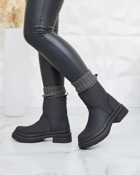 Resti Black matte women's boots with thicker sole Holeopi