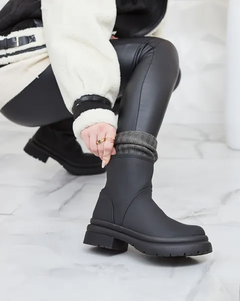 Resti Black matte women's boots with thicker sole Holeopi