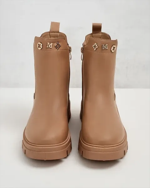 Resti Women's boots on a thicker sole Gegri