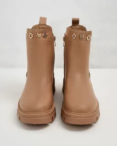 Resti Women's boots on a thicker sole Gegri