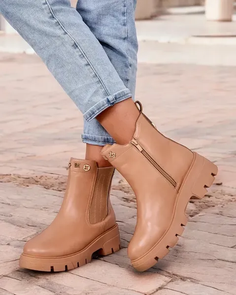 Resti Women's boots on a thicker sole Gegri