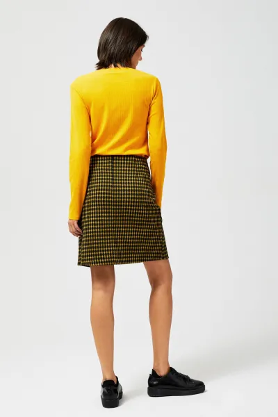 Plaid skirt with belt