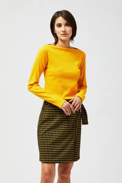 Plaid skirt with belt