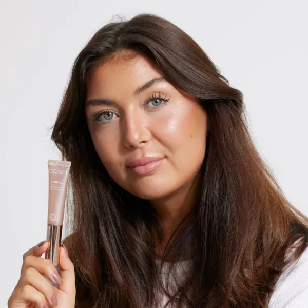 GOSH COPENHAGEN Glow Up krémový rozjasňovač odtieň 001 Pearl 14 ml