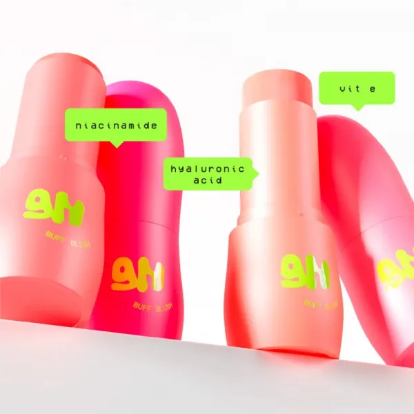 Glow Hub Buff Blush krémová lícenka v tyčinke odtieň Hot Flush 5 g