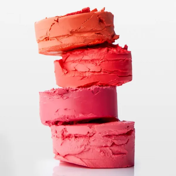 Glow Hub Buff Blush krémová lícenka v tyčinke odtieň Hot Flush 5 g
