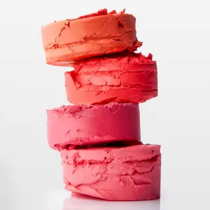 Glow Hub Buff Blush krémová lícenka v tyčinke odtieň Hot Flush 5 g