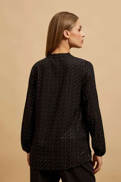 Marisse Black V-Neck Shirt