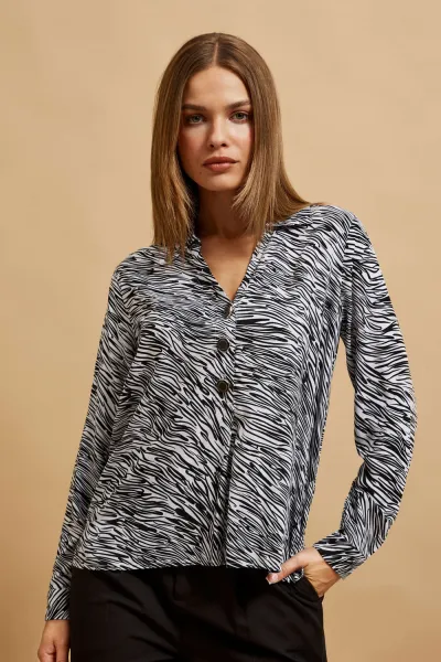 Marisse Black And White V-Neck Shirt