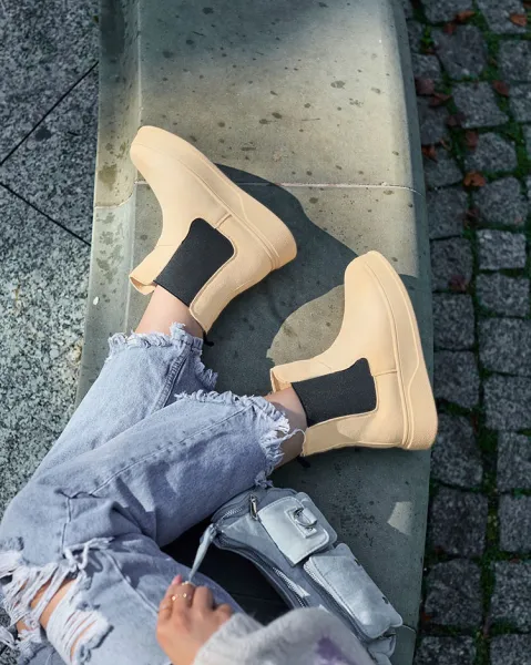 Resti Beige women's boots a'la snow boots Uteris