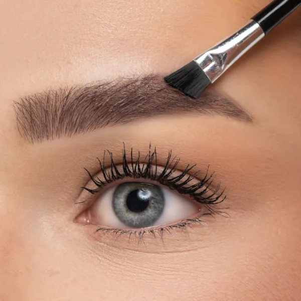 ARTDECO Eye Brow Powder púder na obočie v praktickom magnetickom puzdre na vloženie do paletky odtieň 282.5 Medium 0.8 g