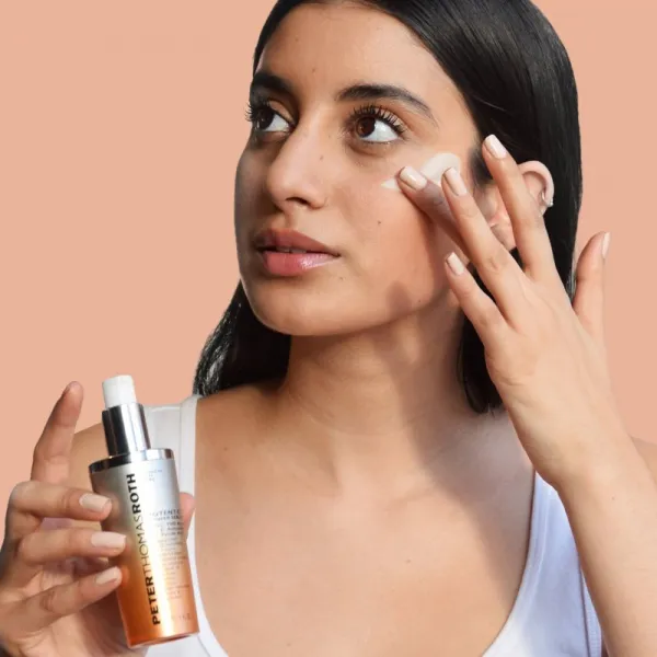 Peter Thomas Roth Potent-C Power Serum rozjasňujúce protivráskové sérum 30 ml