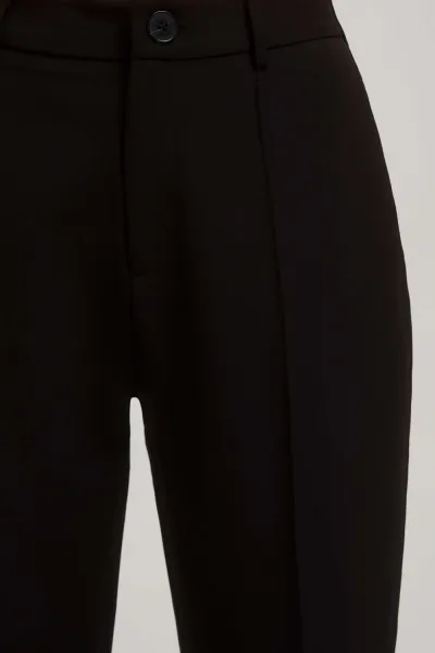 Marisse Black Pleated Trousers