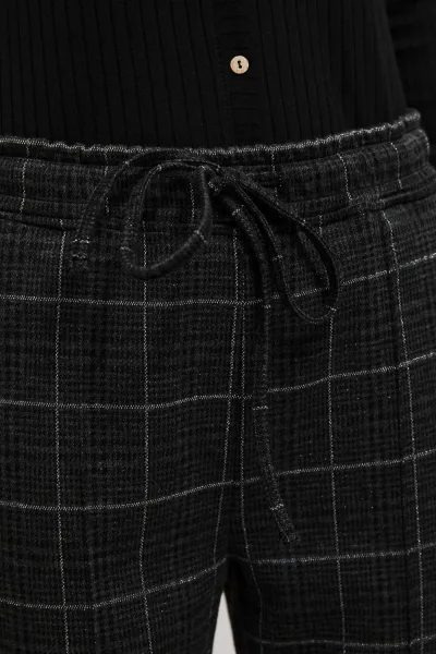 Marisse Black Checkered Trousers