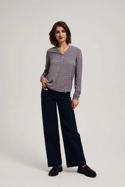 Marisse Patterned V-Neck Shirt In Light Blue