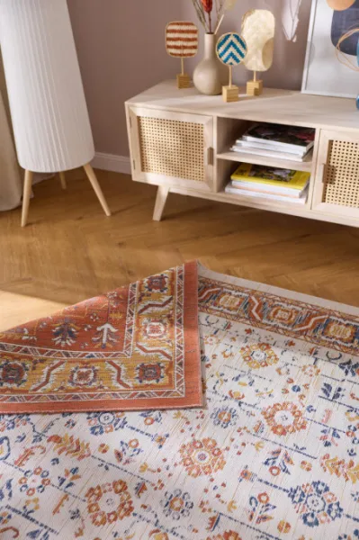 Šnúrkový obojstranný koberec ECHO FLORAL Ivory