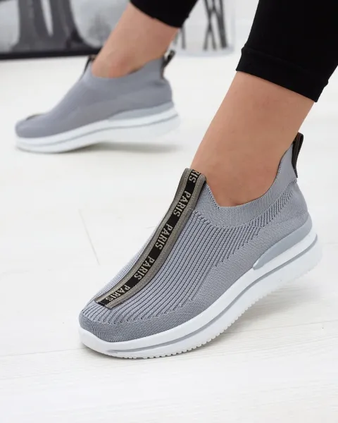 Resti Women's slip-on sports shoes with lettering in gray Cerppa- Footwear