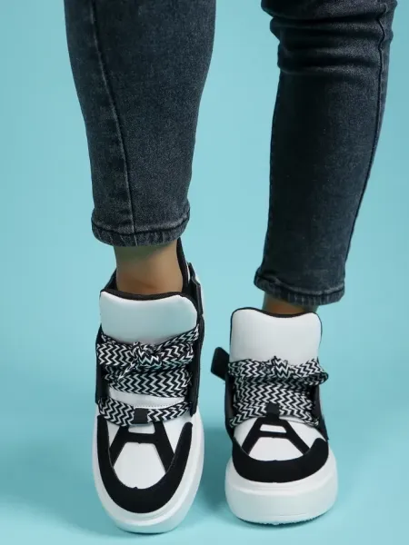 Resti Women's sporty sneakers Beki