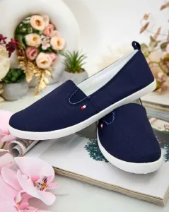 Resti Women's Peliotte Sneakers
