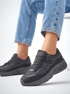 Resti Women's sport sneakers on a thicker sole Moderax