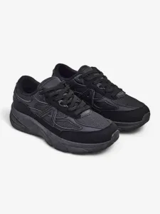 Resti Women's sport sneakers on a thicker sole Moderax