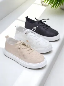 Resti Women's perforated laced sports shoes Vaned