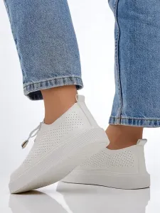 Resti Women's perforated laced sports shoes Vaned