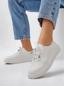 Resti Women's perforated laced sports shoes Vaned
