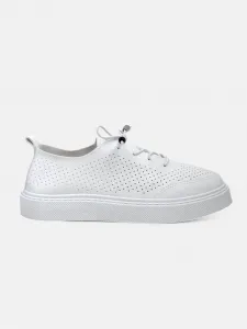 Resti Women's perforated laced sports shoes Vaned