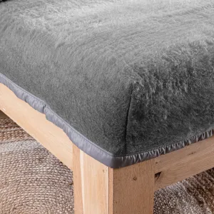 Dvojfarebná polonapínacia prikrývka Courtelle 420g/m2