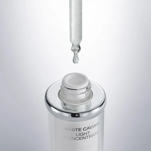 La Prairie White Caviar Light Concentrate intenzívne spevňujúce sérum pre rozjasnenie a vyhladenie pleti 20 ml