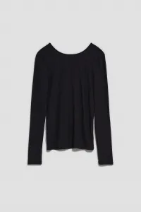 Blouse with back neckline and decorated chain