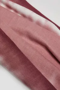 Marisse Smooth Scarf With Delicate Fringes