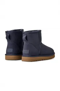 Semišové snehule UGG Classic Mini II