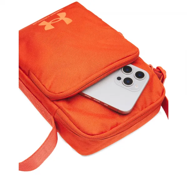 Malá taška cez rameno UNDER ARMOUR UA Essential Lite Crossbody
