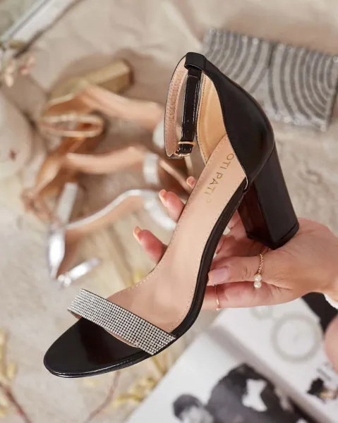 Resti Women's sandals with zircons Cemilces