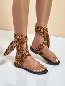 Resti Women's flip-flops with a decorative strap Safari Sweet