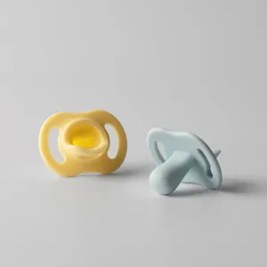 Tommee Tippee Silikónový Cumlík Ultra-light 0-6m