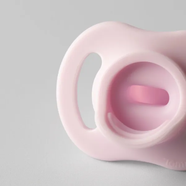 Tommee Tippee Silikónový Cumlík Ultra-light 0-6m