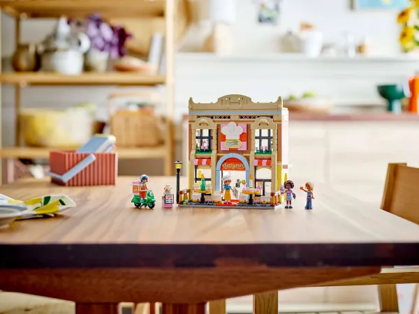 LEGO® Friends 42655 Reštaurácia a škola varenia