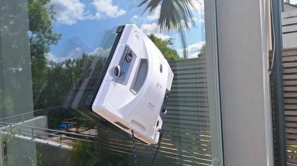 HOBOT S7 PRO robotický čistič oken