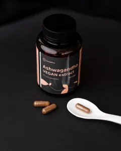 Ashwagandha vegánske kapsuly - 7% extrakt whitanolidov - 110 kapsúl - Herbatica