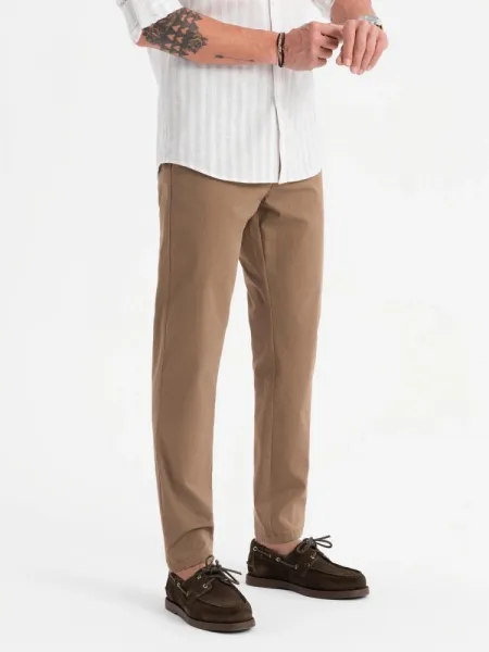 Elegantné pánske chinos nohavice tmavobéžové