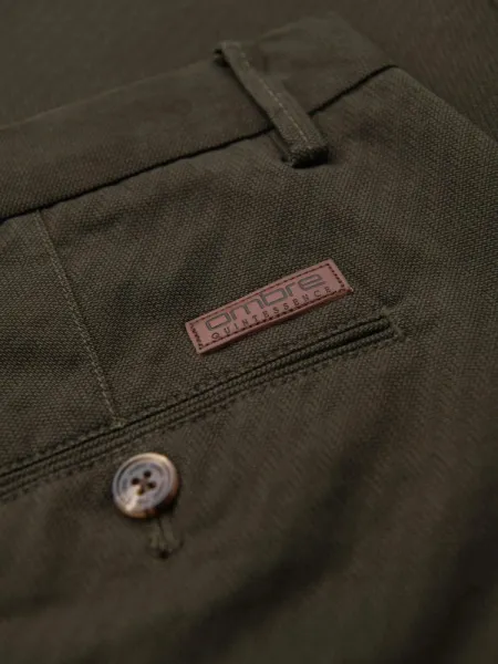Elegantné pánske chinos nohavice tmavozelené