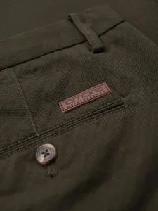 Elegantné pánske chinos nohavice tmavozelené