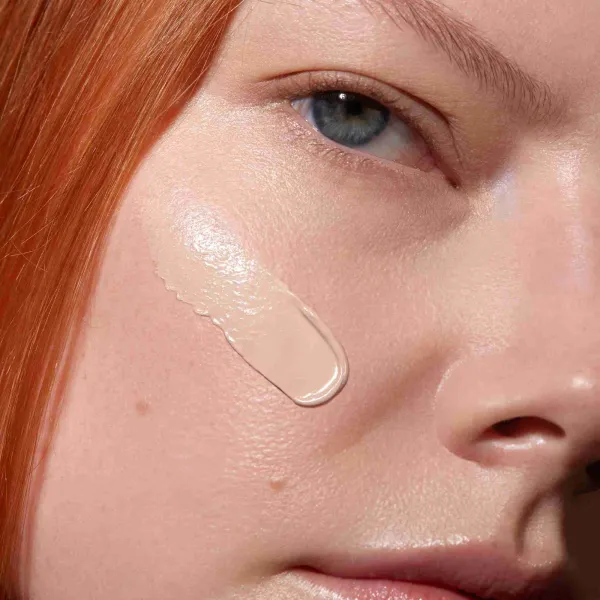 MÁDARA Skinonym Semi-Matte Peptide dlhotrvajúci make-up s peptidmi odtieň Rose Ivory 30 30 ml