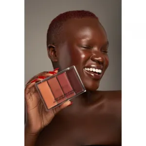 Danessa Myricks Beauty Dewy Cheek & Lip Palette multifunkčná paleta na tvár odtieň Dew It Undercover 25 g