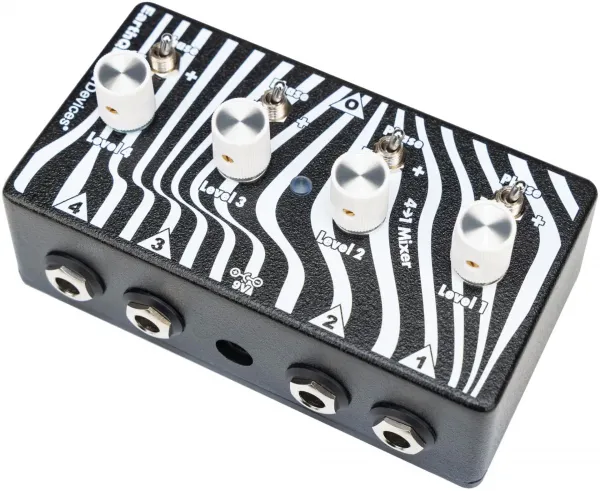 Earthquaker Devices Four To One Mixer