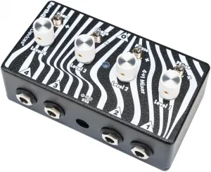 Earthquaker Devices Four To One Mixer